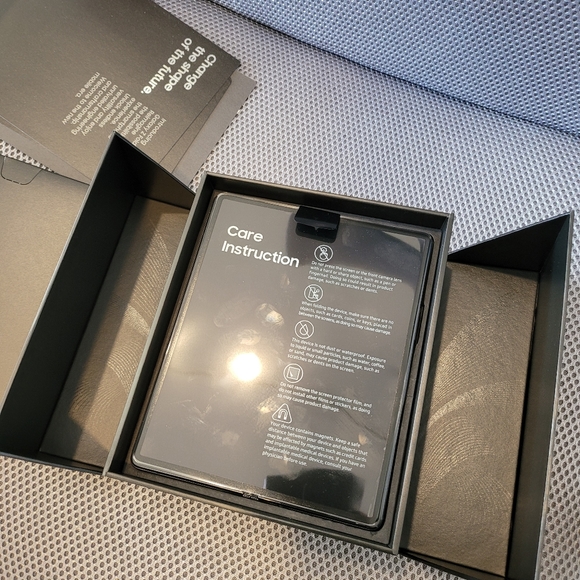 Thom Browne Samsung Galaxy ZFold 2 (phone only) - Picture 6 of 8